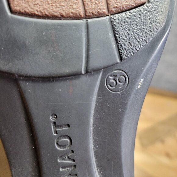 Naot Taku Ankle Boots Women's 8 - 8.5 Black Leather Comfort Studded Buckle Strap - Picture 8 of 9